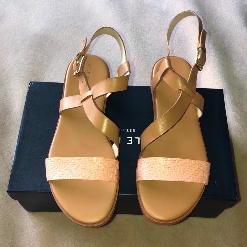 Cute Summer Sandal with cushion soles!